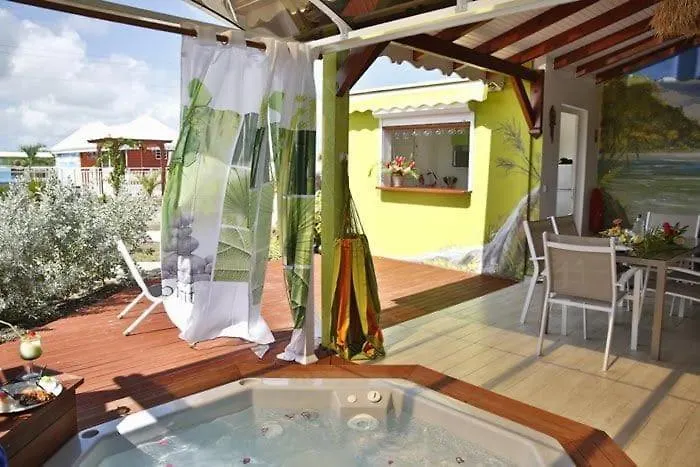 Casa vacanze Chute Du Carbet Gite Bain Privee Et Piscine Commune Saint-Francois